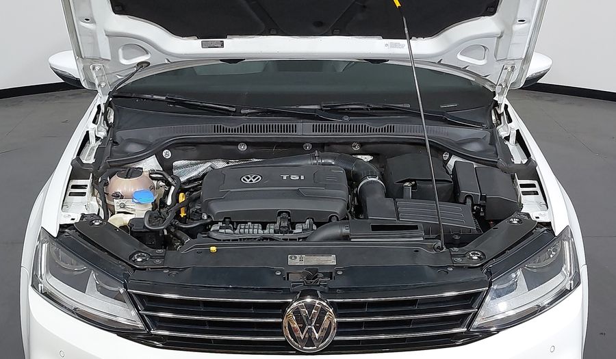 Volkswagen Jetta 2.0 TSI HIGHLINE DSG Sedan 2017