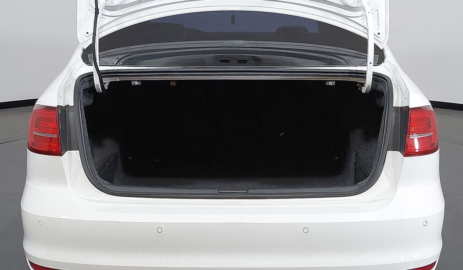 Volkswagen Jetta 2.0 TSI HIGHLINE DSG Sedan 2017