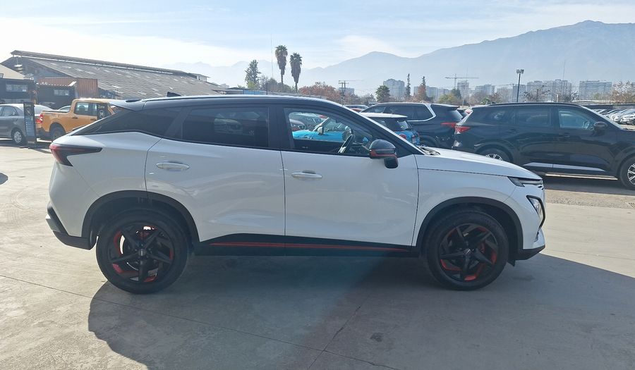 Omoda C5 1.5T LUXURY CVT Suv 2025
