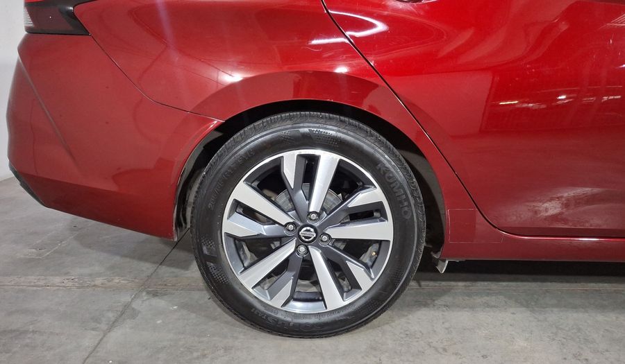 Nissan Versa 1.6 PLATINUM CVT Sedan 2021