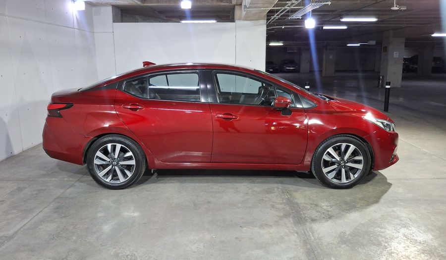Nissan Versa 1.6 PLATINUM CVT Sedan 2021