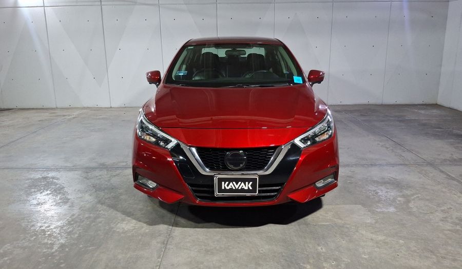 Nissan Versa 1.6 PLATINUM CVT Sedan 2021