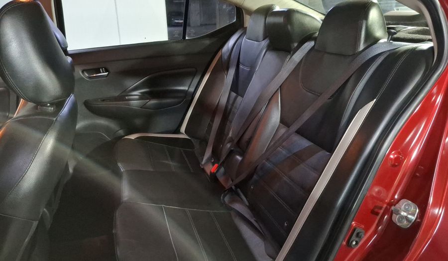 Nissan Versa 1.6 PLATINUM CVT Sedan 2021