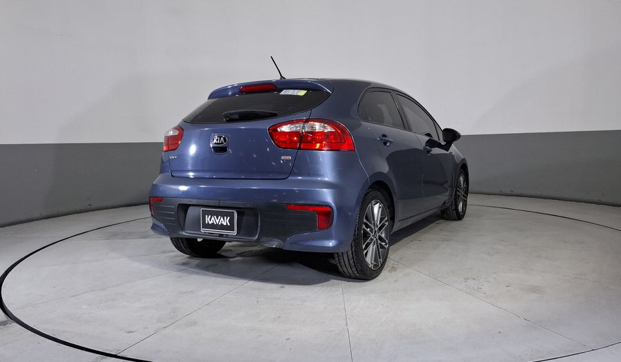 Kia Rio 1.6 LX MT Hatchback 2017