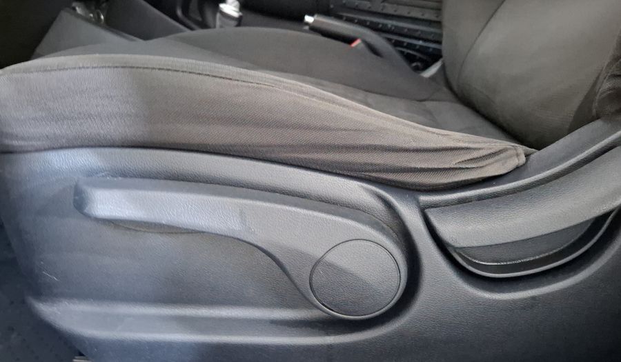Kia Rio 1.6 LX MT Hatchback 2017