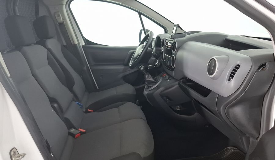 Peugeot Partner 1.6 HDI MAXI DIESEL 5P MT Van 2019