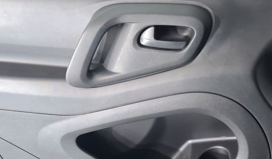 Peugeot Partner 1.6 HDI MAXI DIESEL 5P MT Van 2019