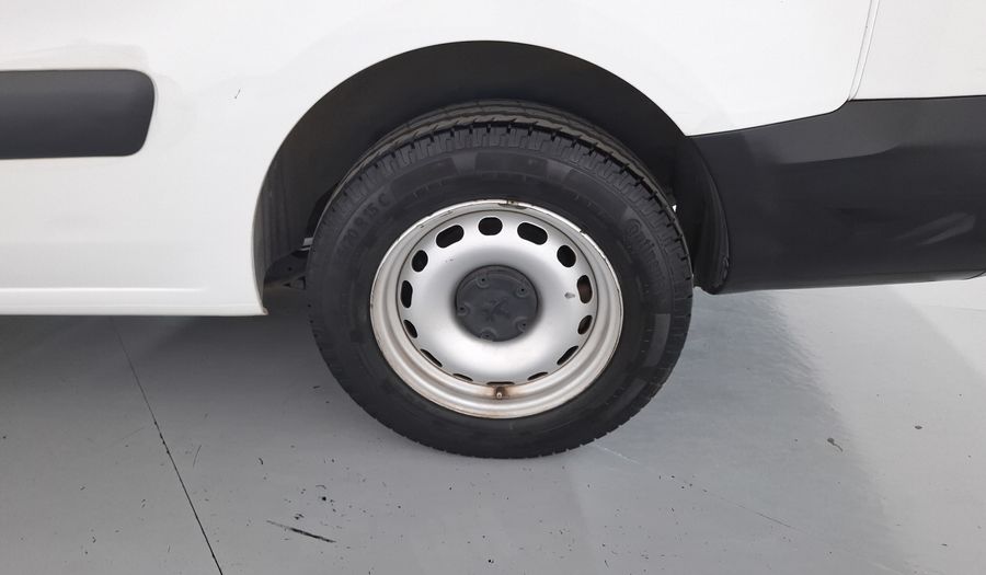 Peugeot Partner 1.6 HDI MAXI DIESEL 5P MT Van 2019