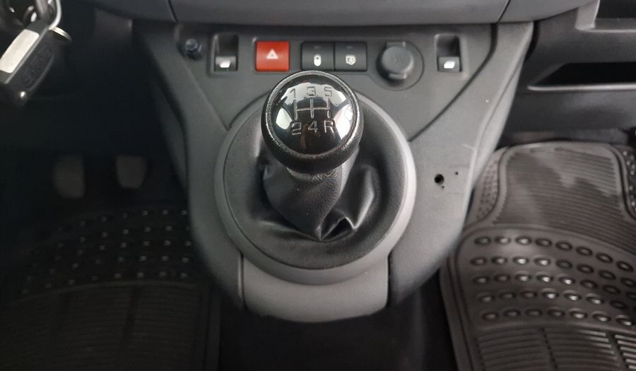 Peugeot Partner 1.6 HDI MAXI DIESEL 5P MT Van 2019