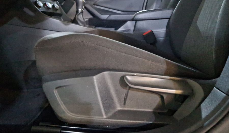 Volkswagen Jetta 1.4 TRENDLINE Sedan 2021