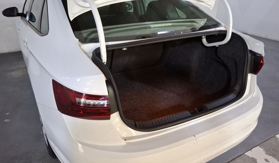 Volkswagen Jetta 1.4 TRENDLINE Sedan 2021