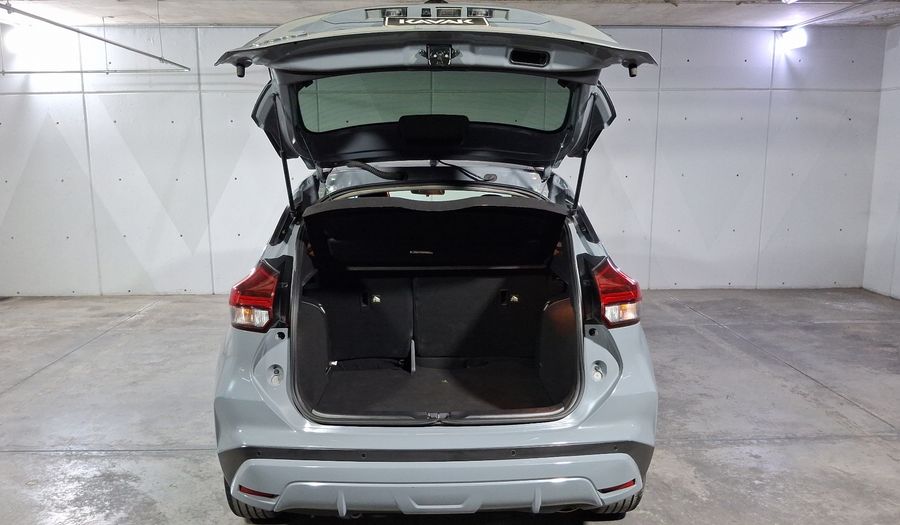Nissan Kicks 1.6 PLATINUM LTS XTRONIC Suv 2023
