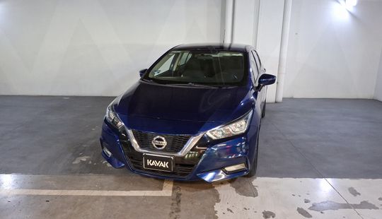 Nissan • Versa