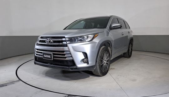 Toyota • Highlander