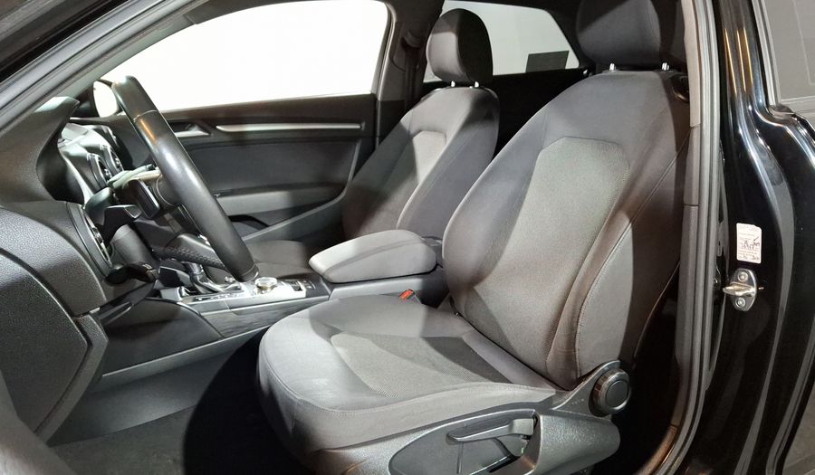 Audi A3 1.4 DYNAMIC S TRONIC Hatchback 2017