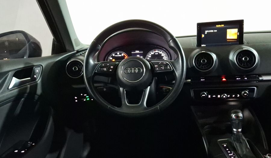 Audi A3 1.4 DYNAMIC S TRONIC Hatchback 2017