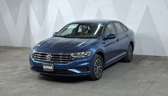 Volkswagen • Jetta