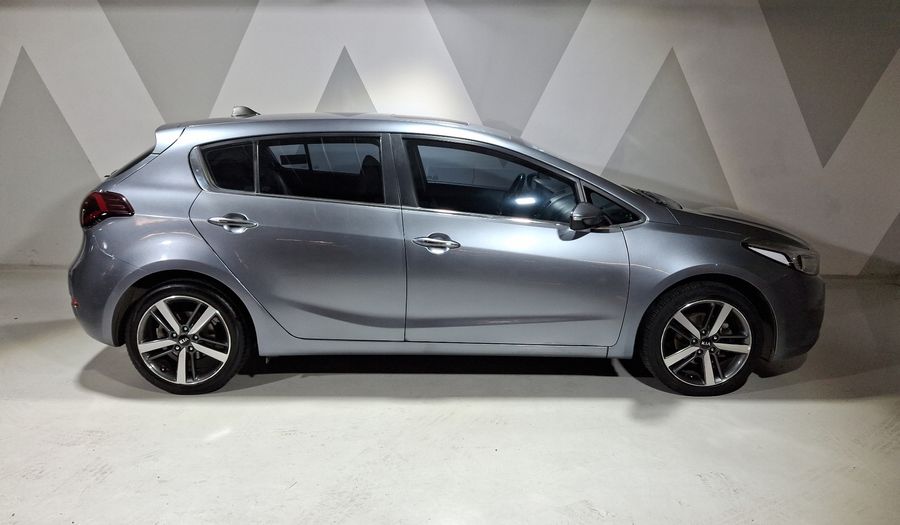 Kia Forte 2.0 SX AT Hatchback 2017