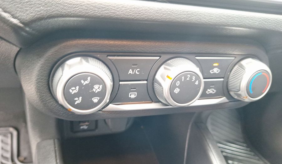 Nissan Versa 1.6 SENSE Sedan 2023