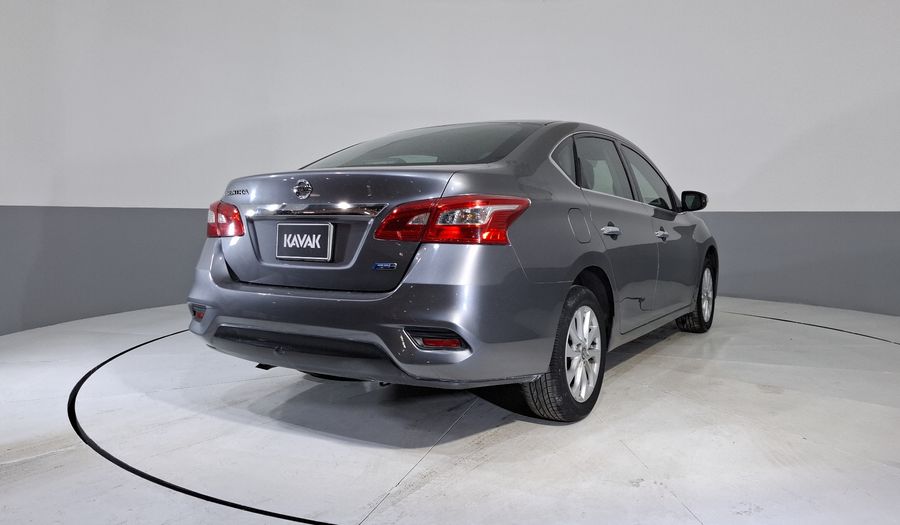 Nissan Sentra 1.8 ADVANCE CVT Sedan 2017