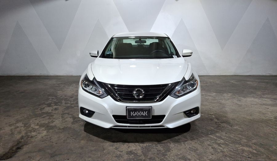 Nissan Altima 2.5 SENSE CVT Sedan 2017