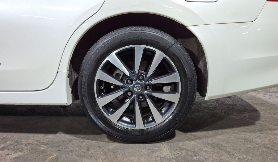 Nissan Altima 2.5 SENSE CVT Sedan 2017