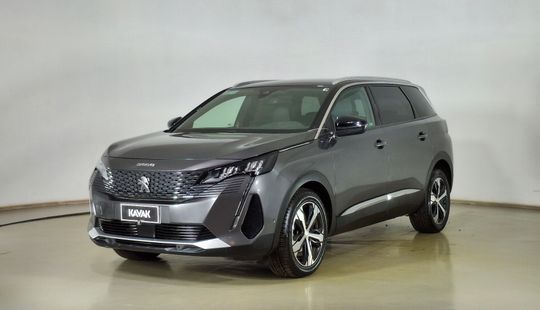 Peugeot • 5008