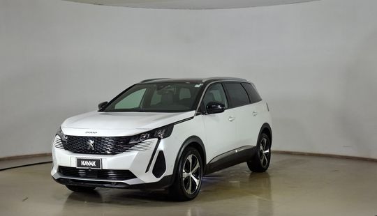 Peugeot • 5008