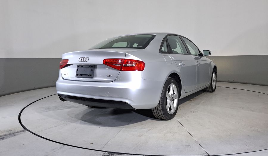 Audi A4 1.8 TFSI TRENDY MULTITRONIC Sedan 2014