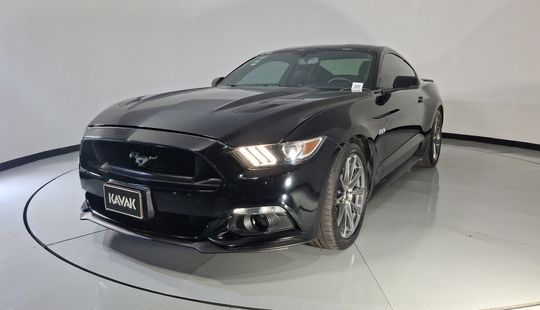 Ford • Mustang