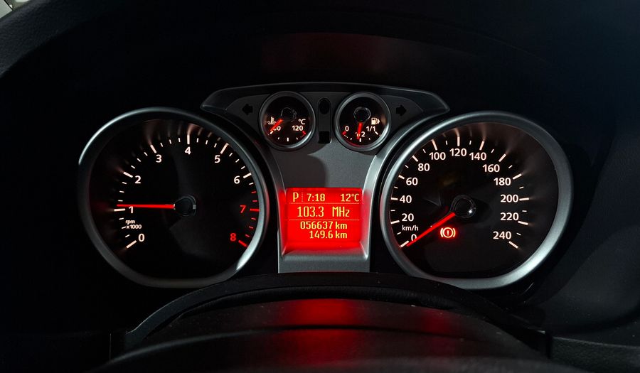 Ford Focus Ii 2.0 GHIA AUTO Sedan 2010