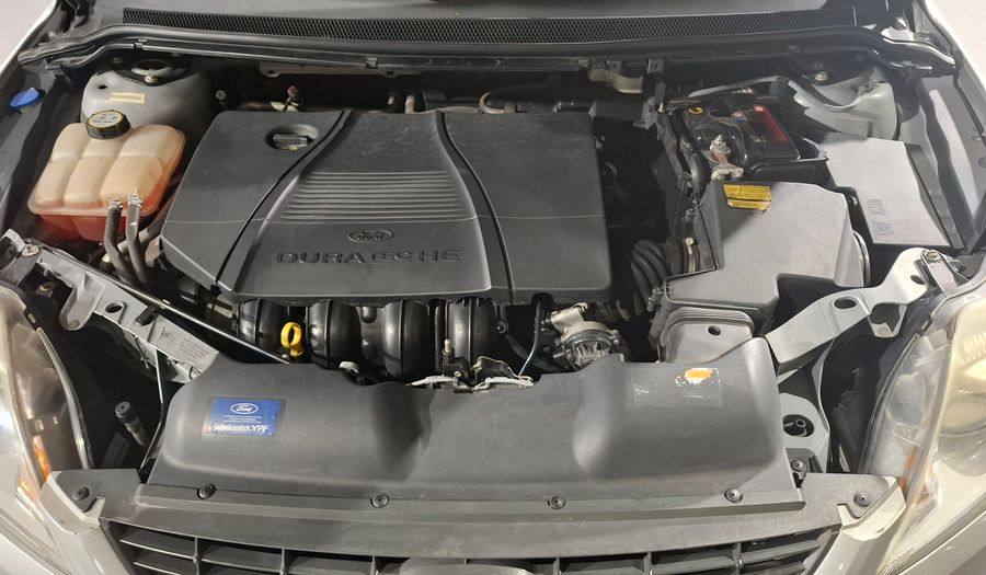 Ford Focus Ii 2.0 GHIA AUTO Sedan 2010