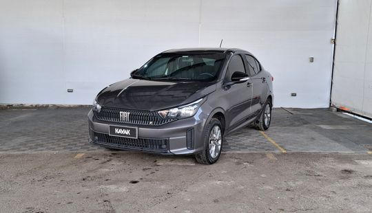 Fiat • Cronos
