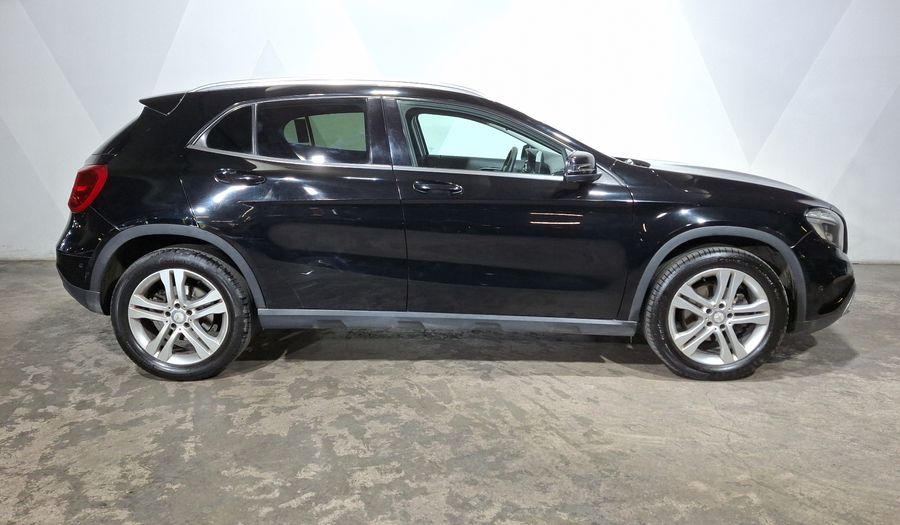 Mercedes Benz Clase Gla 1.6 GLA 200 CGI SPORT Suv 2017