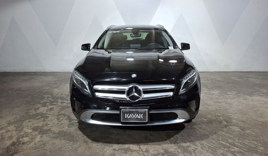 Mercedes Benz Clase Gla 1.6 GLA 200 CGI SPORT Suv 2017