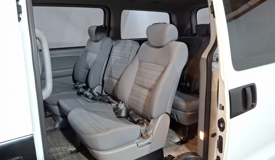 Hyundai Starex 2.4 12 PASAJEROS Van 2019