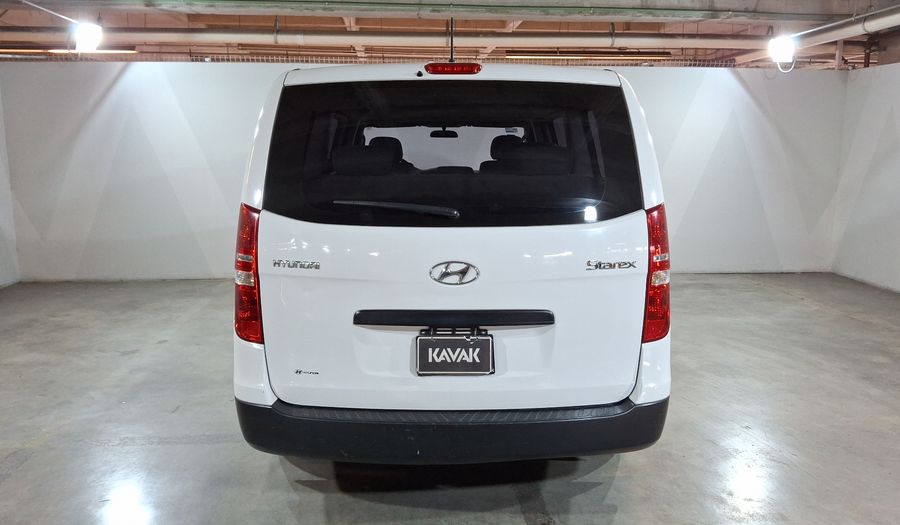 Hyundai Starex 2.4 12 PASAJEROS Van 2019