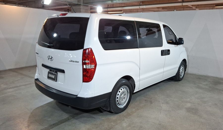Hyundai Starex 2.4 12 PASAJEROS Van 2019