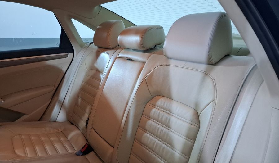 Volkswagen Passat 2.0 HIGHLINE TDI Sedan 2016