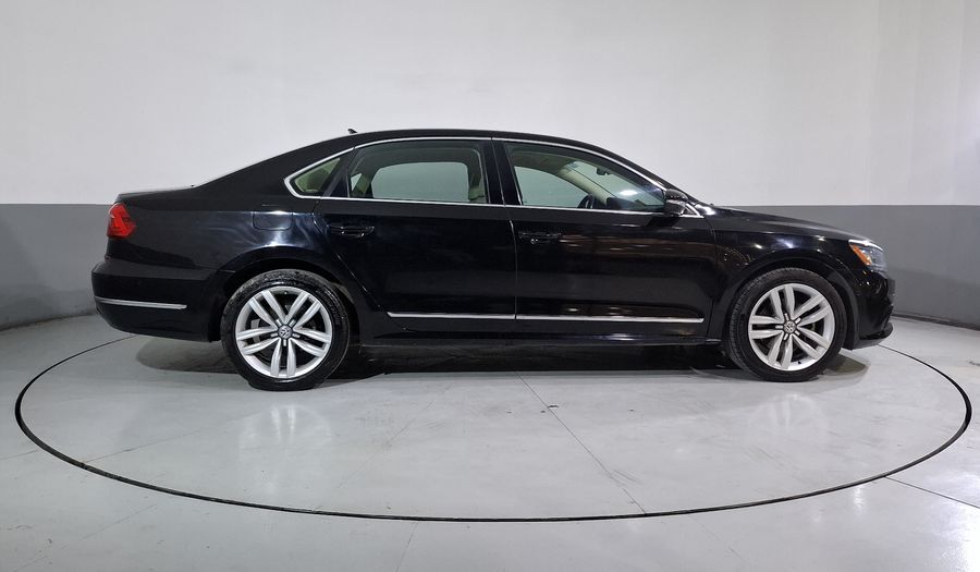 Volkswagen Passat 2.0 HIGHLINE TDI Sedan 2016