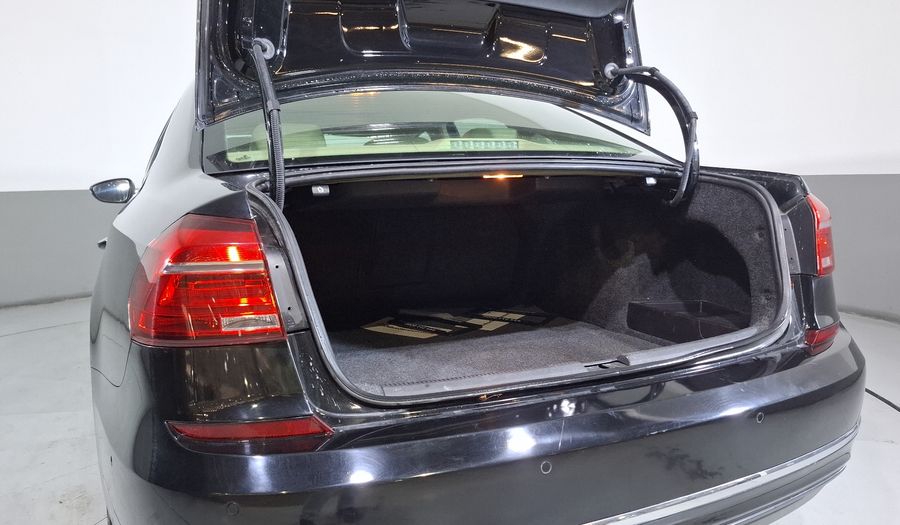 Volkswagen Passat 2.0 HIGHLINE TDI Sedan 2016