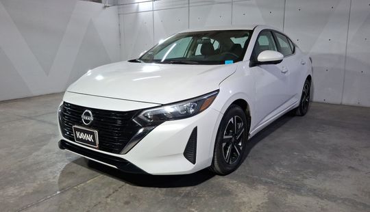 Nissan • Sentra