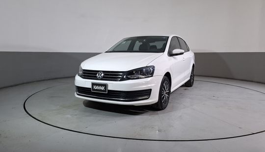Volkswagen • Vento