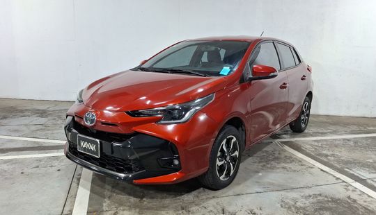 Toyota • Yaris