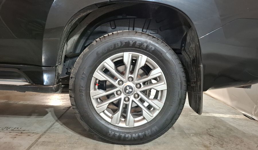 Mitsubishi Montero 3.0 SE AUTO 4WD Suv 2021