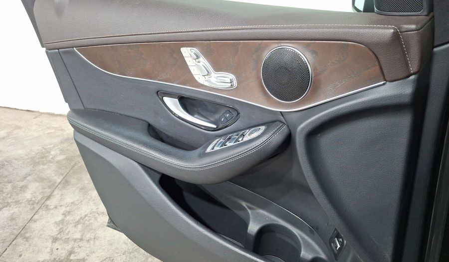 Mercedes Benz Clase Glc 2.0 GLC 300 SPORT AUTO 4WD Suv 2019