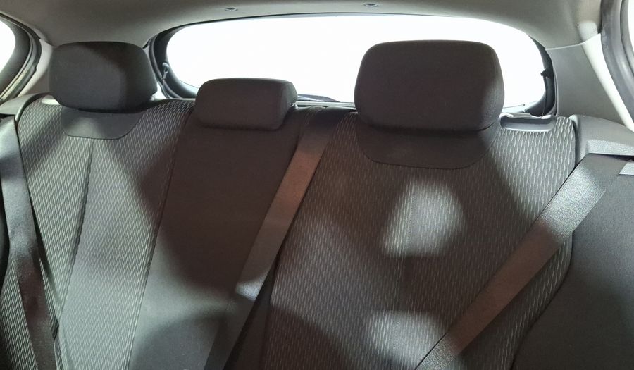 Bmw Serie 1 1.6 118IA Hatchback 2014