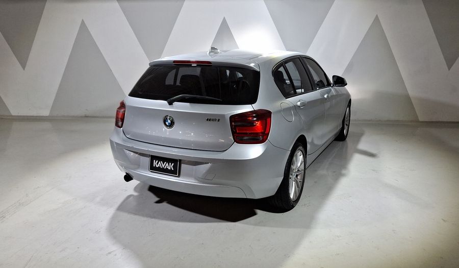 Bmw Serie 1 1.6 118IA Hatchback 2014