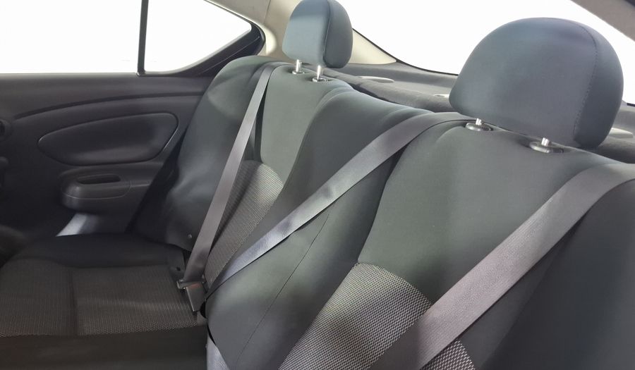 Nissan Versa 1.6 DRIVE A/C Sedan 2019