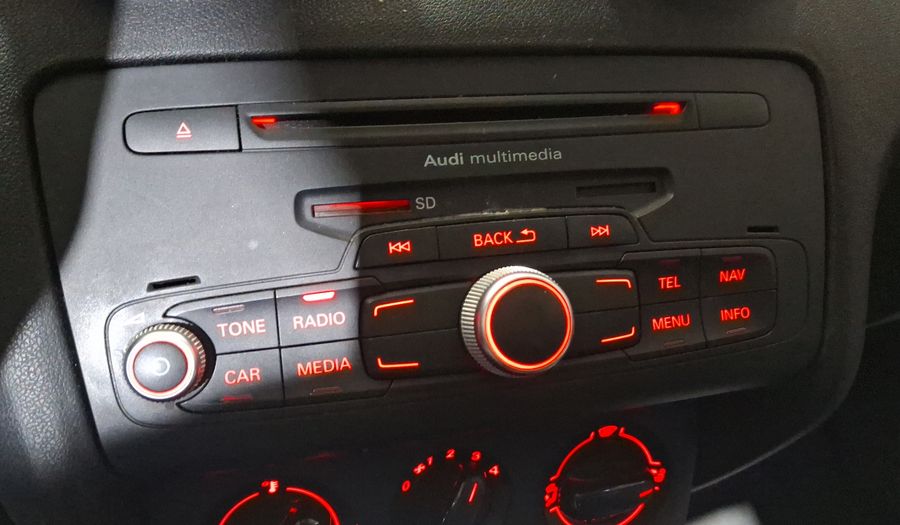 Audi A1 1.4 TFSI COOL S TRONIC Hatchback 2014